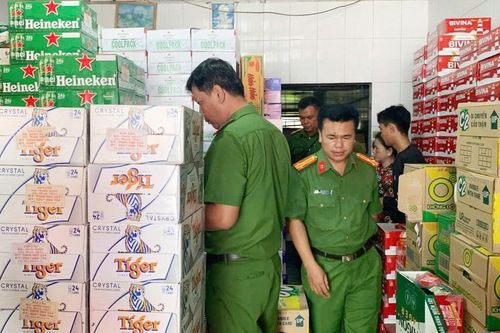 Làm rõ vụ trộm 200 thùng bia, nước ngọt