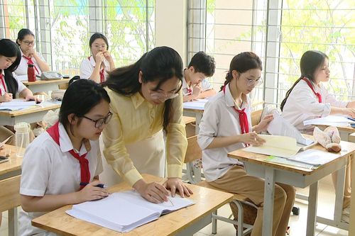 Tăng tốc ôn thi, đảm bảo chất lượng giáo dục địa phương