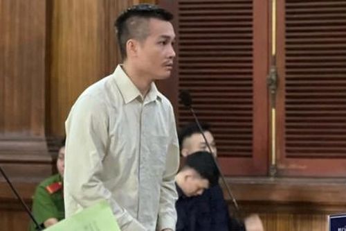 Công an 'dỏm' lừa bán xe thanh lý chiếm đoạt tiền tỷ lãnh án