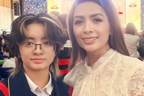 18 tuổi gây chú ý của con gái cựu người mẫu Thúy Hằng