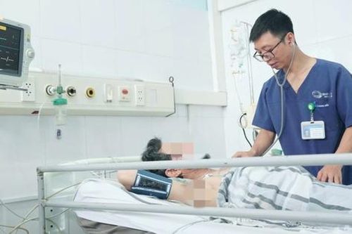 Cấp cứu bệnh nhân sốc nhiệt nguy kịch do nắng nóng