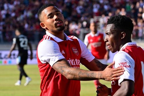 Arsenal ra giá bán Jesus