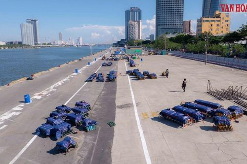 Trận địa pháo hoa trước giờ khai hỏa DIFF 2026