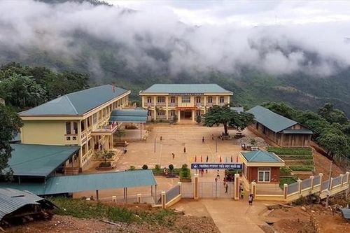 Kiện toàn Ban Chỉ đạo xây dựng trường học cho các xã biên giới