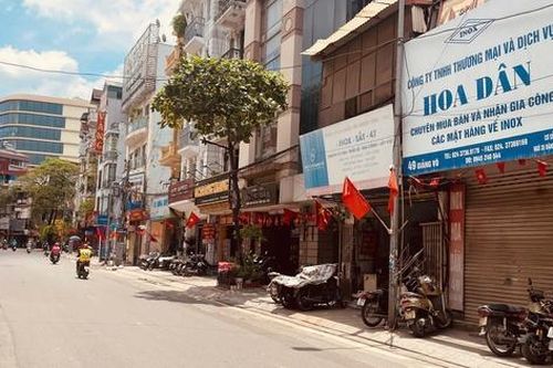 Bộ Y tế khuyến cáo hạn chế người dân ra đường từ 10h đến 16h trước tình trạng nắng nóng gay gắt