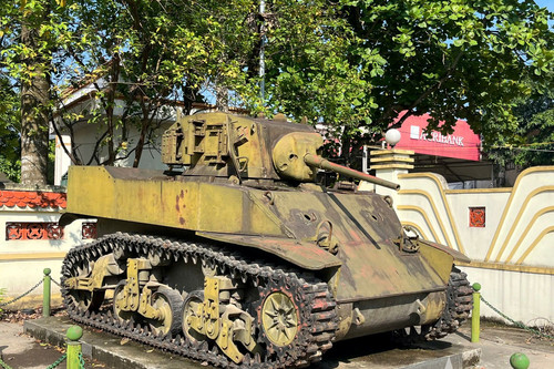 Bảo tàng Lịch sử Quân sự Việt Nam tiếp nhận xe tăng M5 Stuart