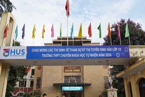 Cạnh tranh gay gắt vào lớp 10 chuyên