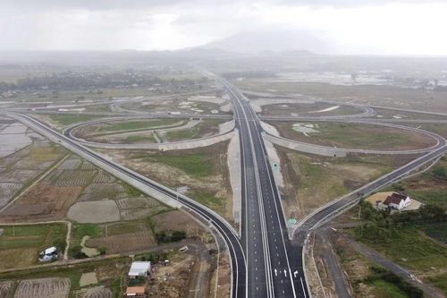 Thông xe 20 km đầu tiên cao tốc Khánh Hòa - Buôn Ma Thuột