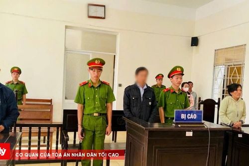 Phía sau tay lái là cuộc đời