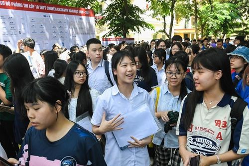 Điều đáng suy ngẫm về 'cuộc đua' thi vào trường chuyên