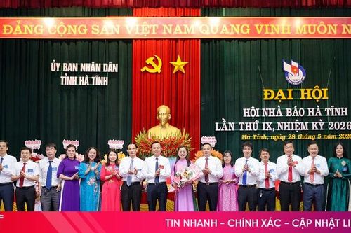 Bà Trần Thị Phương Hoa giữ chức Chủ tịch Hội Nhà báo tỉnh Hà Tĩnh