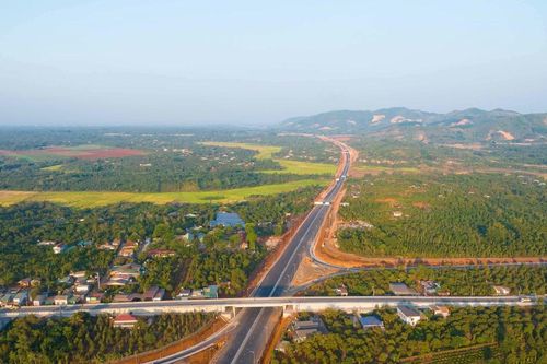 Thông xe, đưa vào khai thác 20 km cao tốc Khánh Hòa-Buôn Ma Thuột