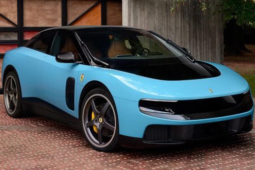 Lý do cổ phiếu Ferrari lao dốc ngay khi ra mắt siêu xe điện đầu tiên