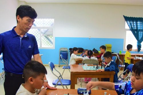 Đa dạng sân chơi thể thao học sinh dịp hè