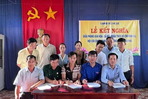 Nhiều đơn vị ở xã Ia Le kết nghĩa với thôn Ia Jol