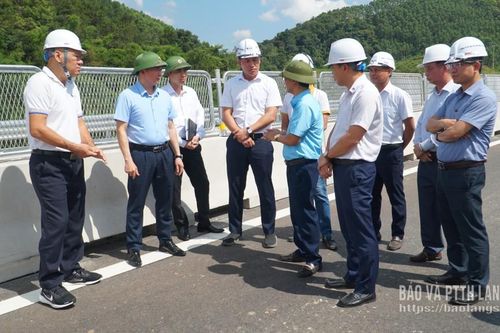 Lãnh đạo UBND tỉnh kiểm tra cao tốc Hữu Nghị - Chi Lăng
