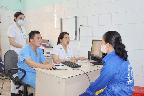 Phòng đột quỵ, sốc nhiệt do nắng nóng