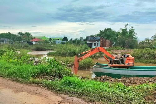 Cà Mau: Công bố 11 dự án nạo vét đường thủy nội địa kết hợp thu hồi sản phẩm