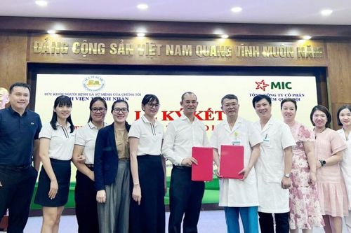 Bảo hiểm Quân đội và Bệnh viện Thanh Nhàn ký kết hợp tác bảo lãnh viện phí trực tiếp nâng cao chất lượng dịch vụ khám chữa bệnh