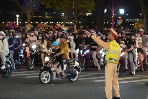 Bài cuối: 'Quả ngọt' và sự chuyển biến về văn hóa giao thông