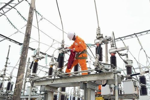 Nắng nóng cực đoan, ngành điện khuyến cáo sử dụng điện tiết kiệm, an toàn