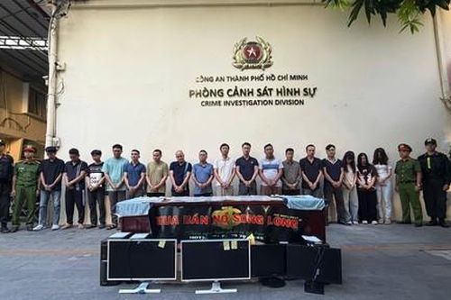 Bắt 17 bị can thuộc công ty mua bán nợ Song Long chuyên đòi nợ kiểu 'khủng bố'