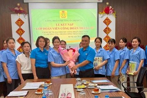 Công đoàn Công ty cổ phần Thăng Long Talimex kết nạp 14 đoàn viên mới hưởng ứng Tháng Công nhân