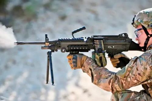 Súng máy hạng nhẹ M249 - trụ cột hỏa lực cấp tiểu đội của quân đội Mỹ