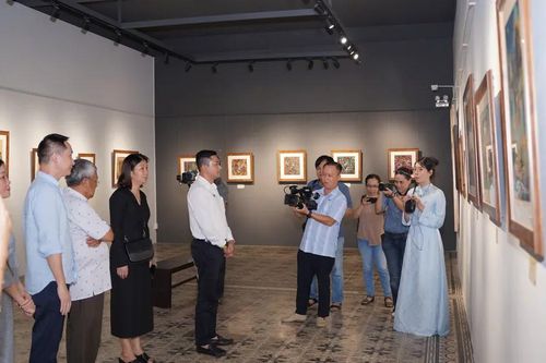 Bảo tàng Mỹ thuật TPHCM trưng bày 77 tác phẩm đồ họa chuyên đề 'Miền lưu dấu'