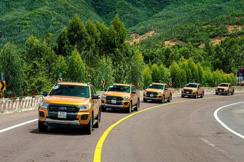 Bộ Xây dựng chỉ đạo tìm phương án gỡ rối cho xe ôtô bán tải