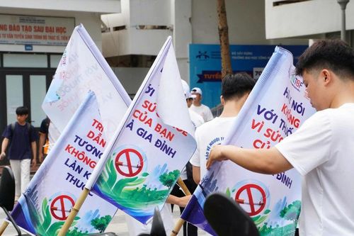 Lan tỏa mạnh mẽ lối sống không khói thuốc từ học đường tới toàn xã hội