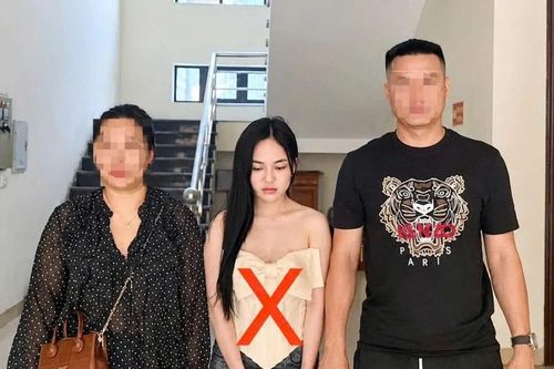 'Hot girl' bị truy nã về ma túy bị bắt tại quán karaoke