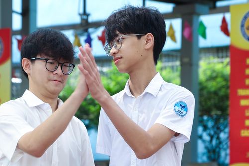 Sĩ tử thi lớp 10 Hà Nội tự tin: 'Em đã sẵn sàng săn điểm 9'