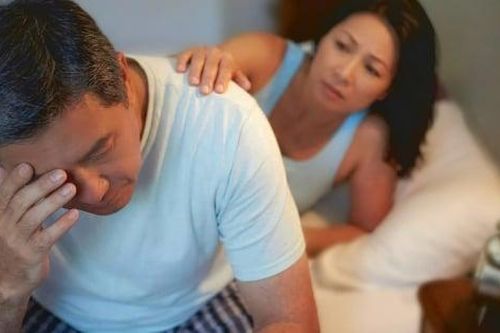 Khi ngọn lửa 'yêu' lụi tàn trong im lặng