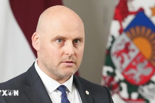 Quốc hội Latvia thông qua chính phủ trung hữu mới
