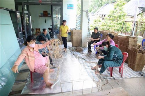 Hỗ trợ các hộ nghèo, cận nghèo bằng nhiều chính sách thiết thực, phù hợp