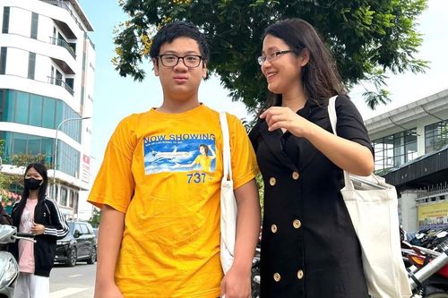 2 con thi chuyển cấp, mẹ vẫn 'nhàn tênh' nhờ triết lý chọn trường 'biết lùi để tiến'