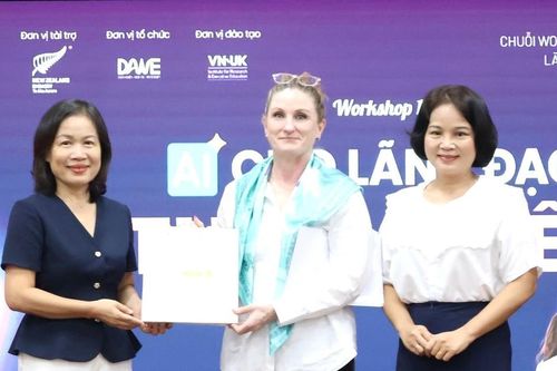 Hỗ trợ nữ doanh nhân Đà Nẵng ứng dụng trí tuệ nhân tạo hiệu quả