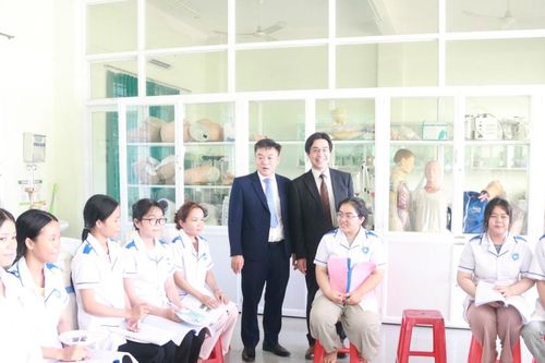 Trường Cao đẳng Y tế thành phố Đà Nẵng làm việc với JICWELS về hợp tác đào tạo, phát triển nhân lực y tế