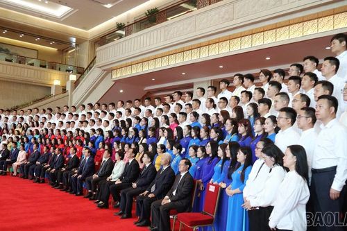 Gặp mặt thanh niên 5 tỉnh tham dự Chương trình 'Hành trình đỏ nghiên cứu, học tập - Ánh sáng lý tưởng' tại tỉnh Vân Nam