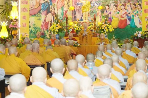 Tăng Ni phường Hạnh Thông, Gò Vấp, Thông Tây Hội, An Nhơn, An Hội Tây và An Hội Đông khai khóa An cư kiết hạ