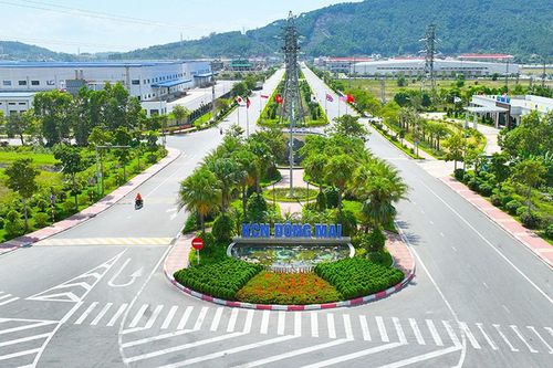 Quảng Ninh quyết liệt gỡ vướng đất đai cho dự án điện, cụm công nghiệp