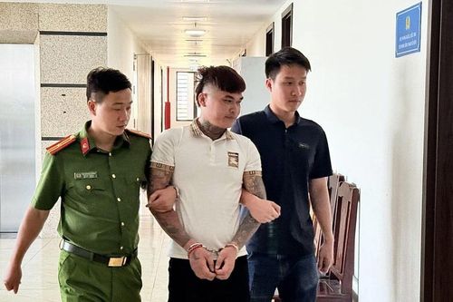 Di lý đối tượng 'án chồng án' về Thanh Hóa phục vụ điều tra