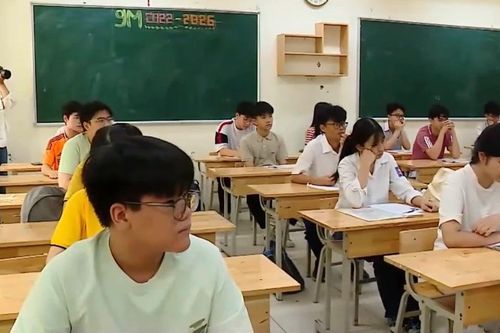 99,5% thí sinh Hà Nội đến làm thủ tục dự thi lớp 10