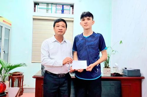 Bạn đọc Báo Sài Gòn Giải Phóng tiếp tục hỗ trợ nam sinh mồ côi cha vì tai nạn giao thông