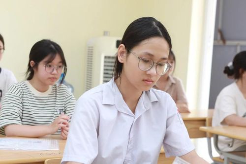Đề Ngữ văn thi vào lớp 10 Hà Nội không đánh đố nhưng đủ độ phân hóa
