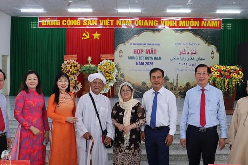 Giữ trọn nét đẹp Tết Roya Haji trong đời sống đồng bào Chăm ở An Giang