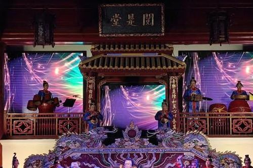 Muốn làm 'kinh tế di sản', Huế cần chú trọng đầu tư cho người kế tục
