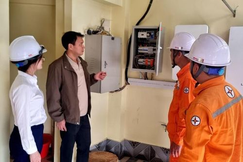 Lai Châu thúc đẩy chuyển dịch năng lượng xanh từ điện mái nhà