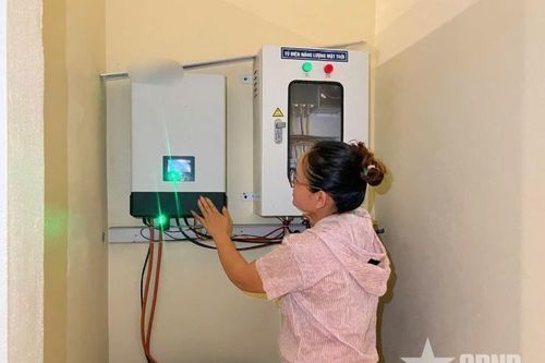 Đầu tư điện mặt trời giảm áp lực mùa nắng nóng